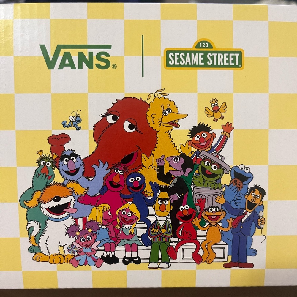 Sesame Street - Picture 2 of 6